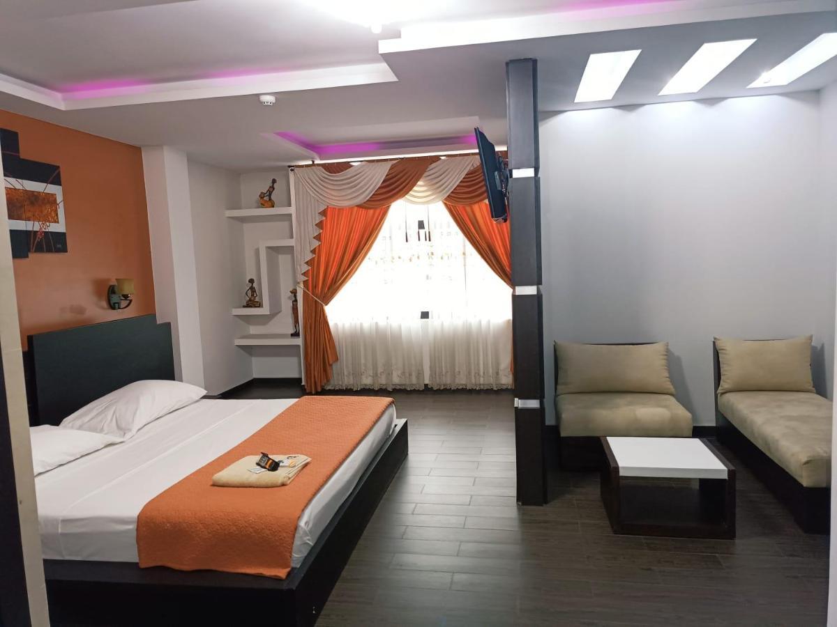 Hotel Quezada Hermanos Santo Domingo de los Colorados Ngoại thất bức ảnh