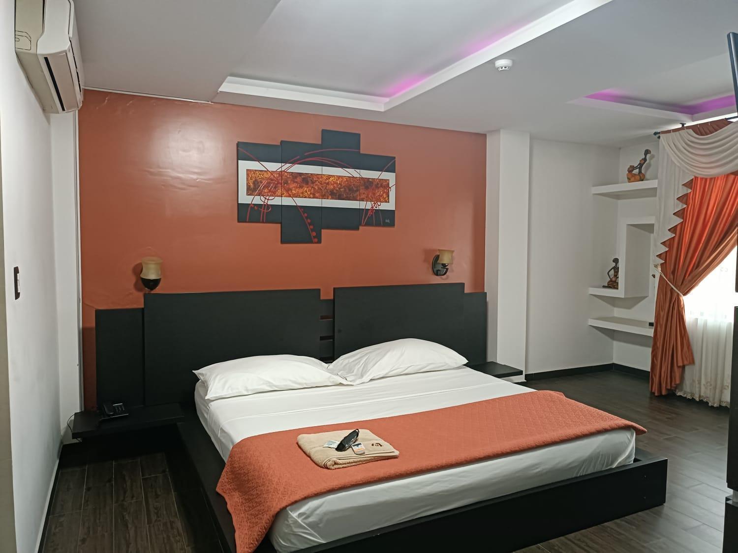 Hotel Quezada Hermanos Santo Domingo de los Colorados Ngoại thất bức ảnh